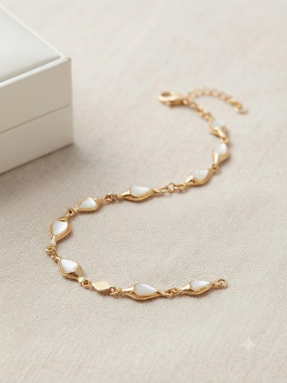 Vintage Gold-Tone Mother-of-Pearl Fish Link Bracelet